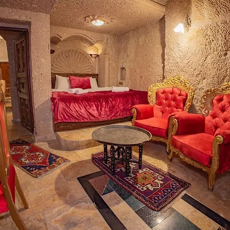 Royal Cave Hotel 3*