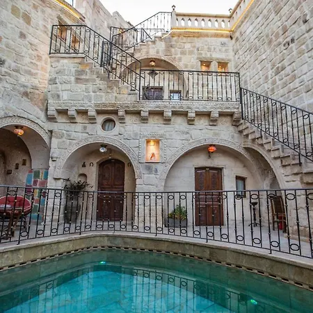 Royal Cave Hotel 3*