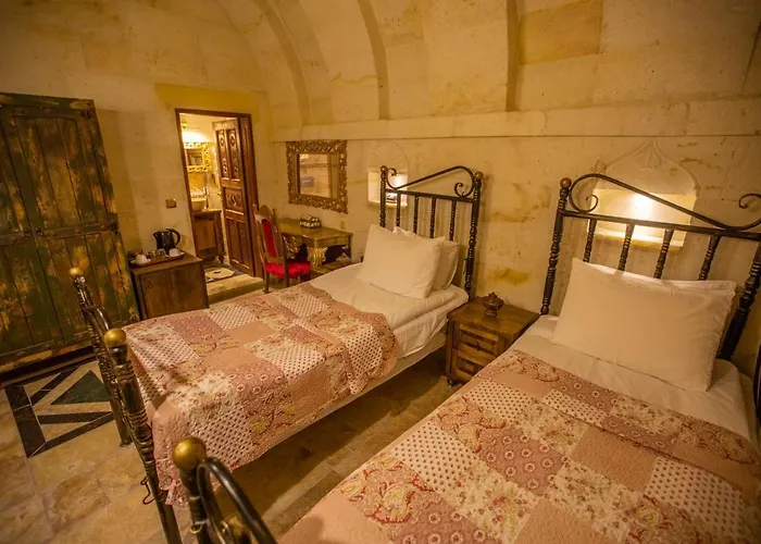 ホテル Royal Cave ウルギュップ