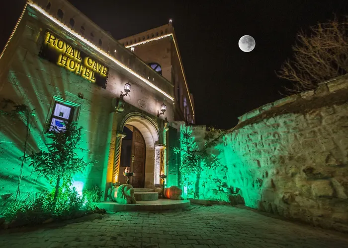 Royal Cave ホテル ウルギュップ