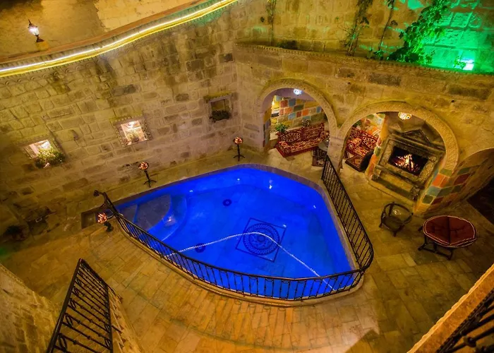 ホテル Royal Cave ウルギュップ