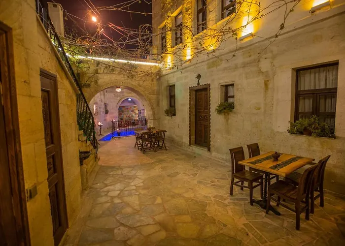 Royal Cave ホテル 3*